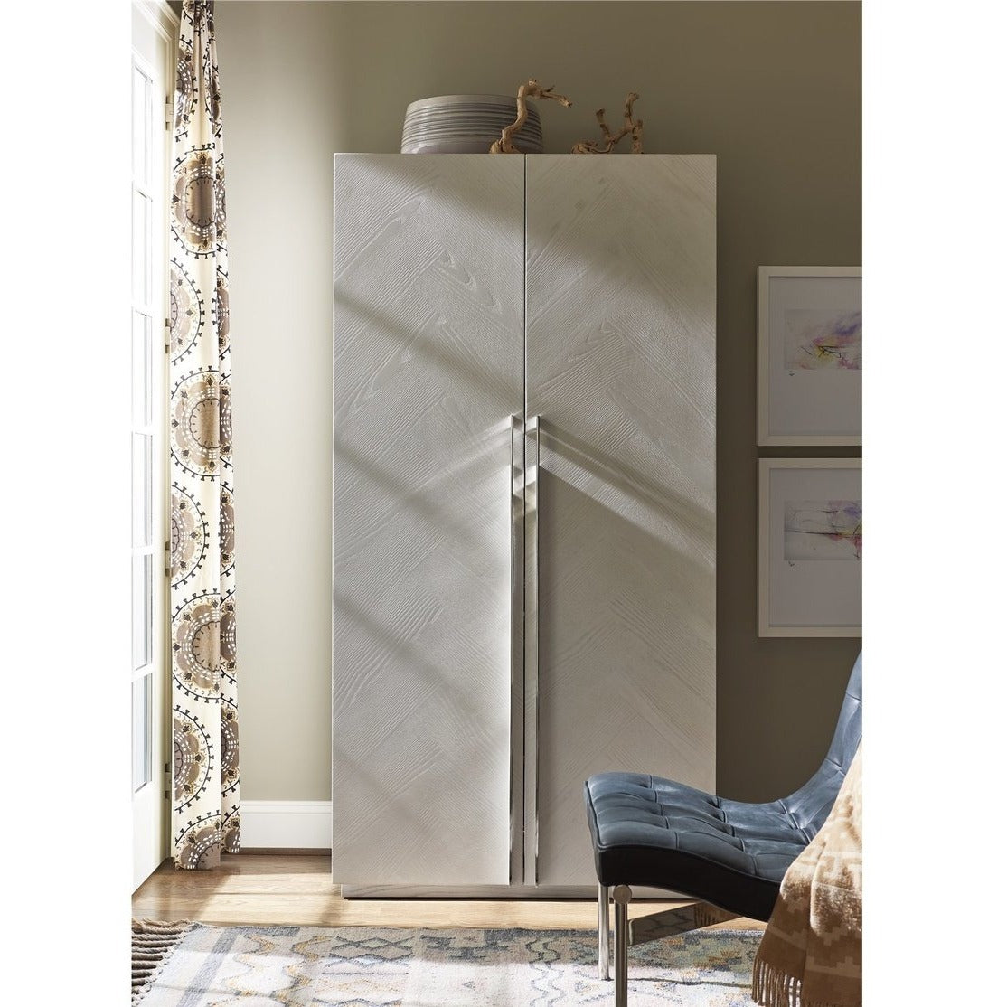 Universal Furniture, Decorum Armoire