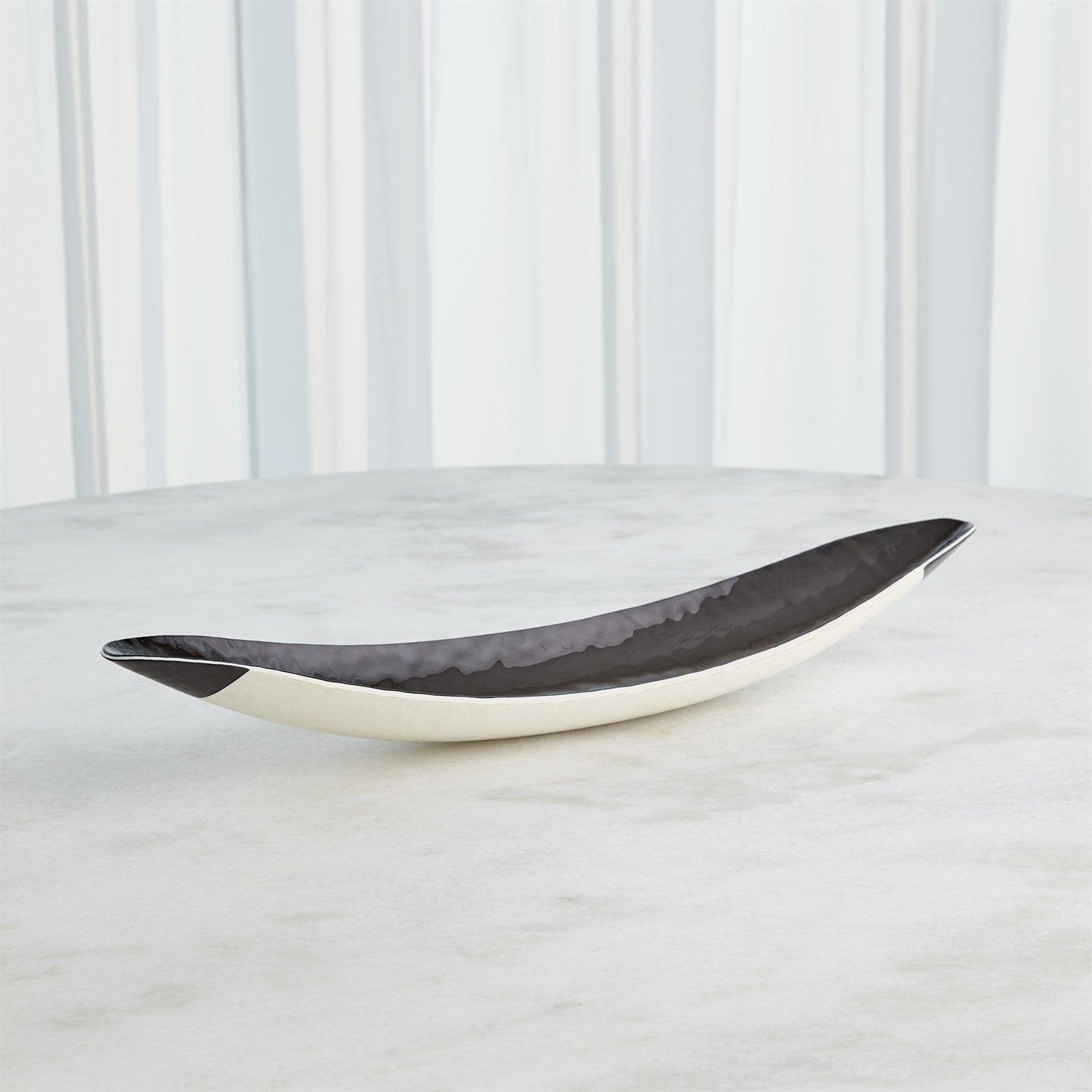 Global Views, Ebony Ivory Gondola Bowl