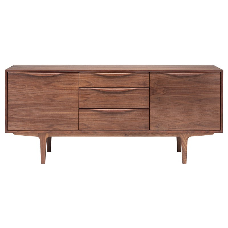 Nuevo, Elisabeth Credenza