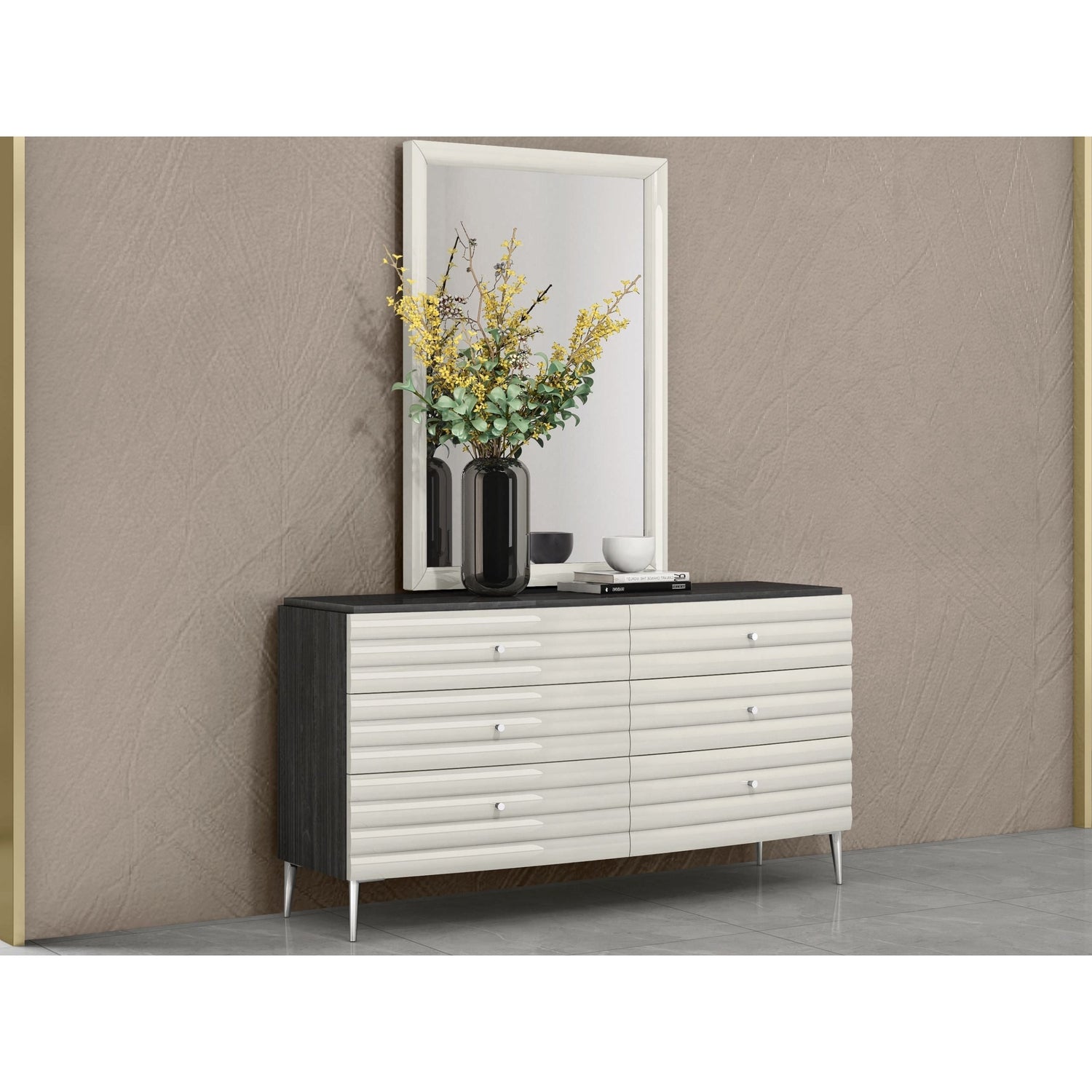 Whiteline Modern Living, Pino Dresser