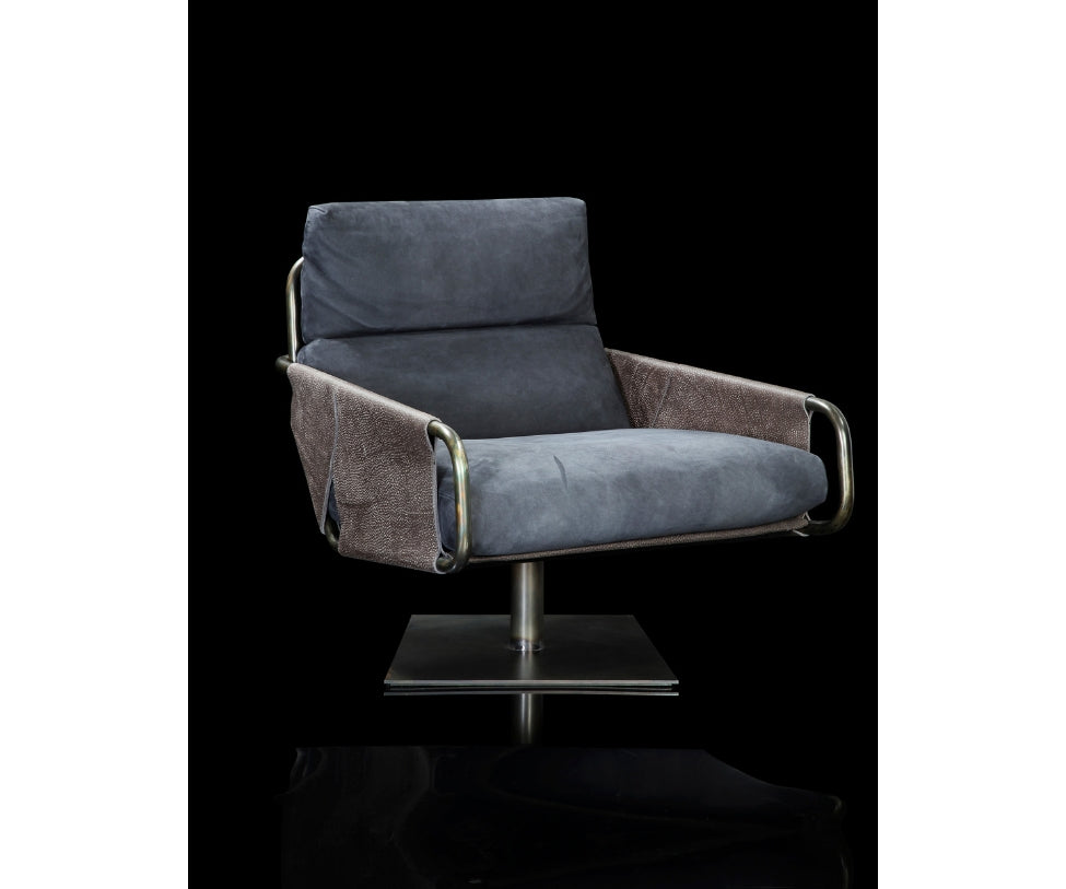 Henge, Voyage Armchair